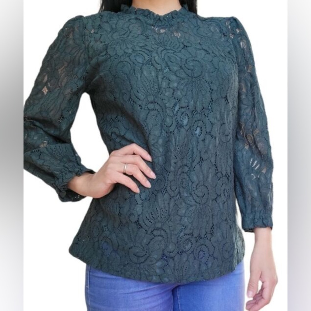 ⭐️ADIVA long sleeve lace blouse Size Small / Medium
